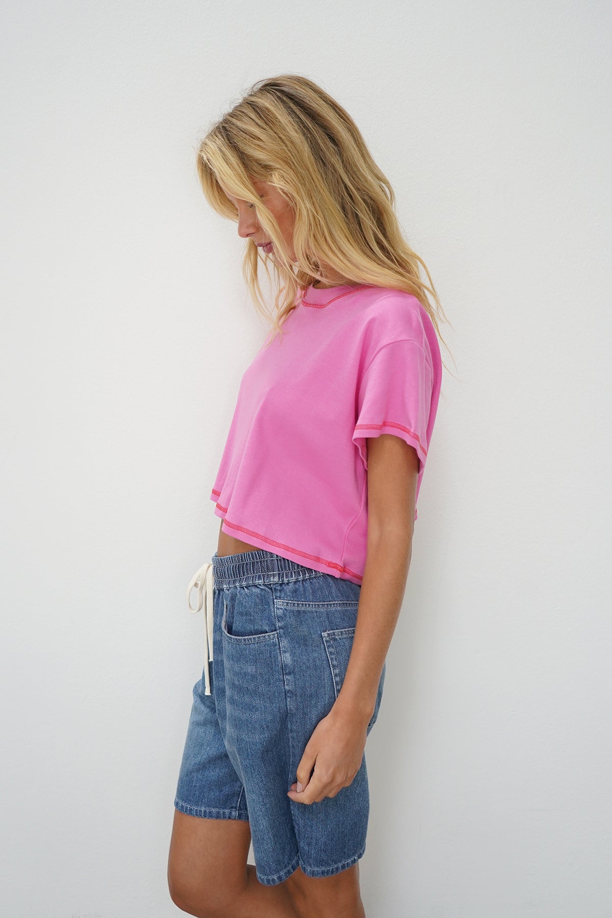 Leni Cropped Tee - Bright Pink