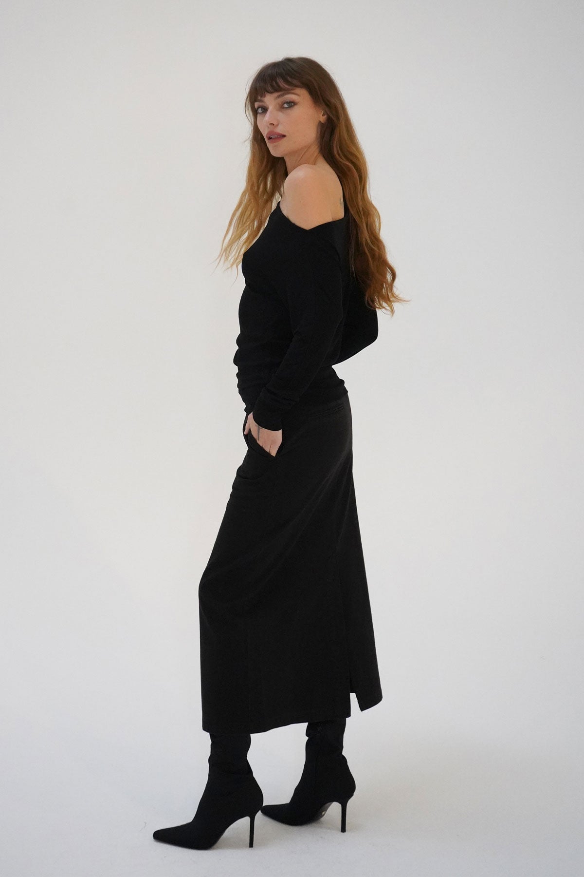 LNA Dara Twill Skirt in Black