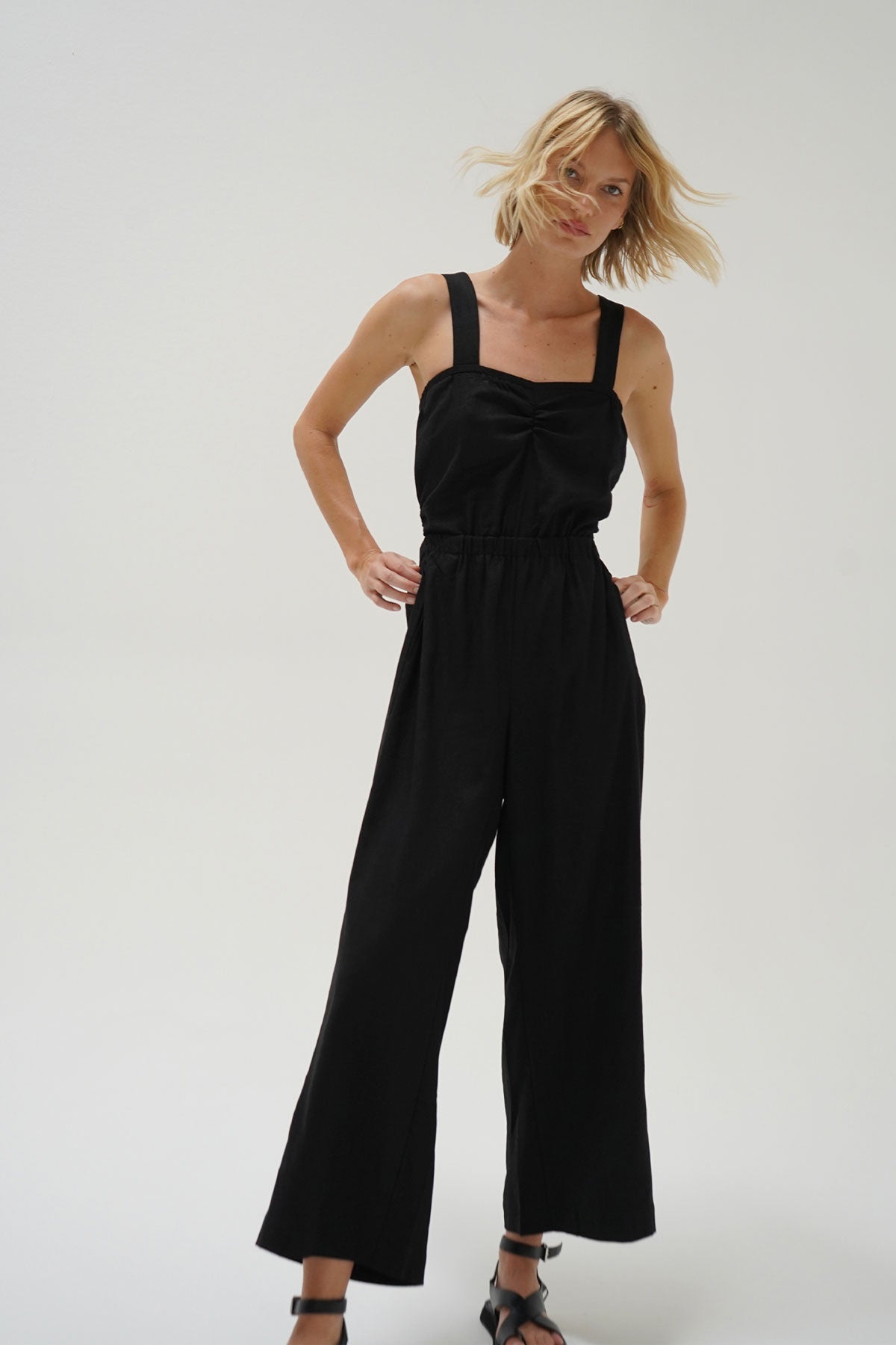 La Rosa Linen Jumpsuit in Black