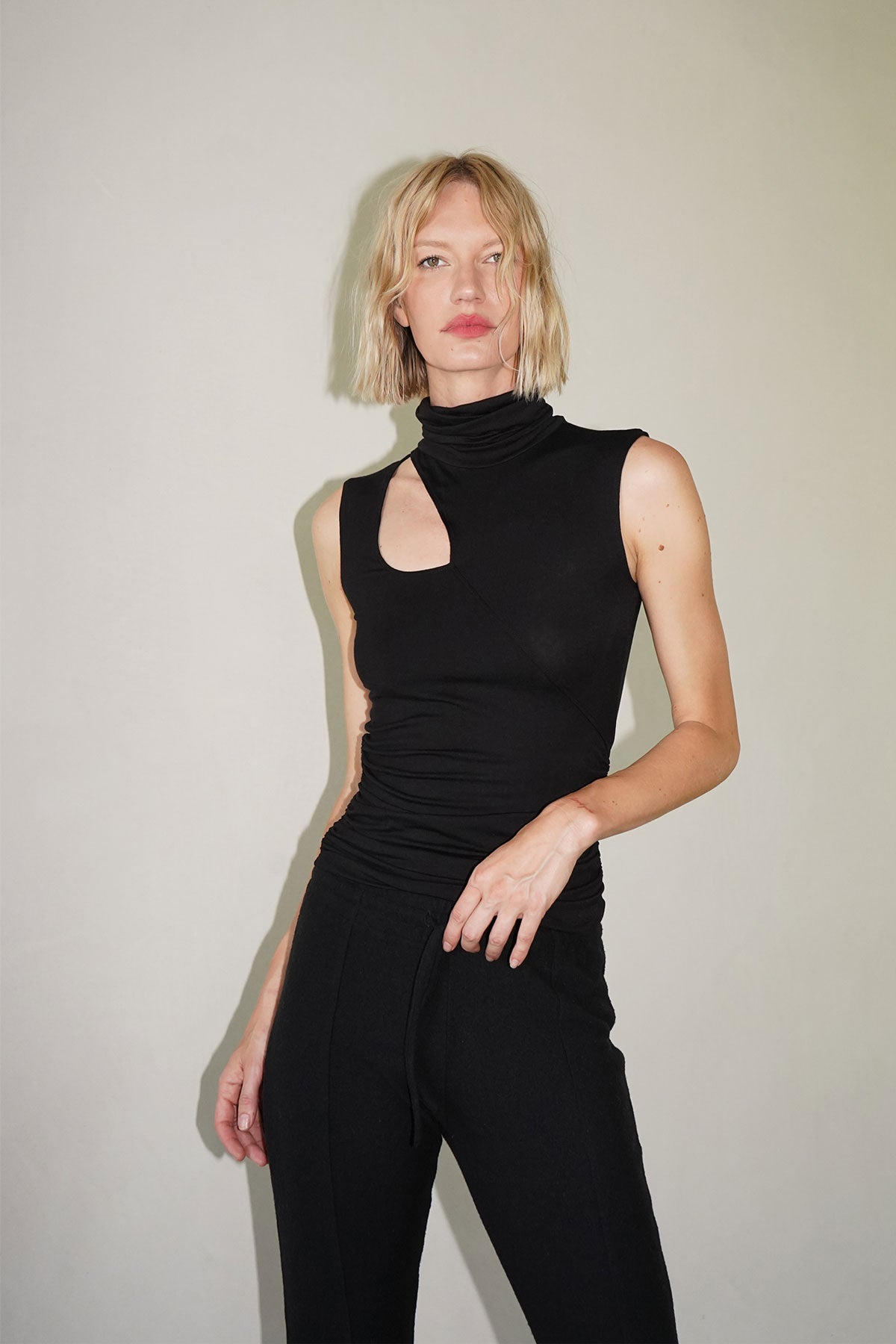 LNA Gio Stretch Jersey Cut Out Top in Black – LNA Clothing