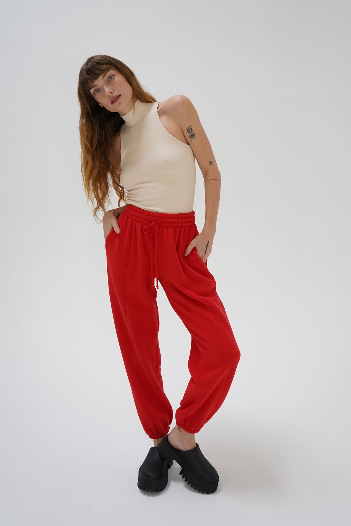 Jace Seamed Fleece Jogger - High Risk Red