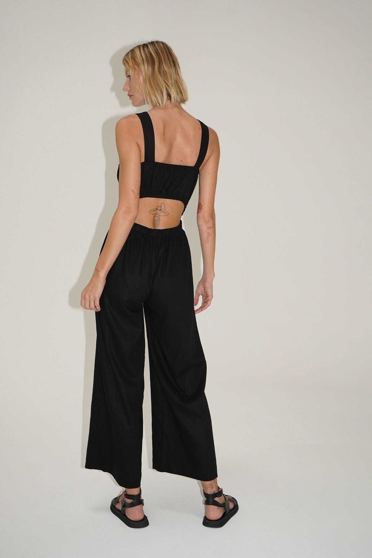 La Rosa Linen Jumpsuit in Black