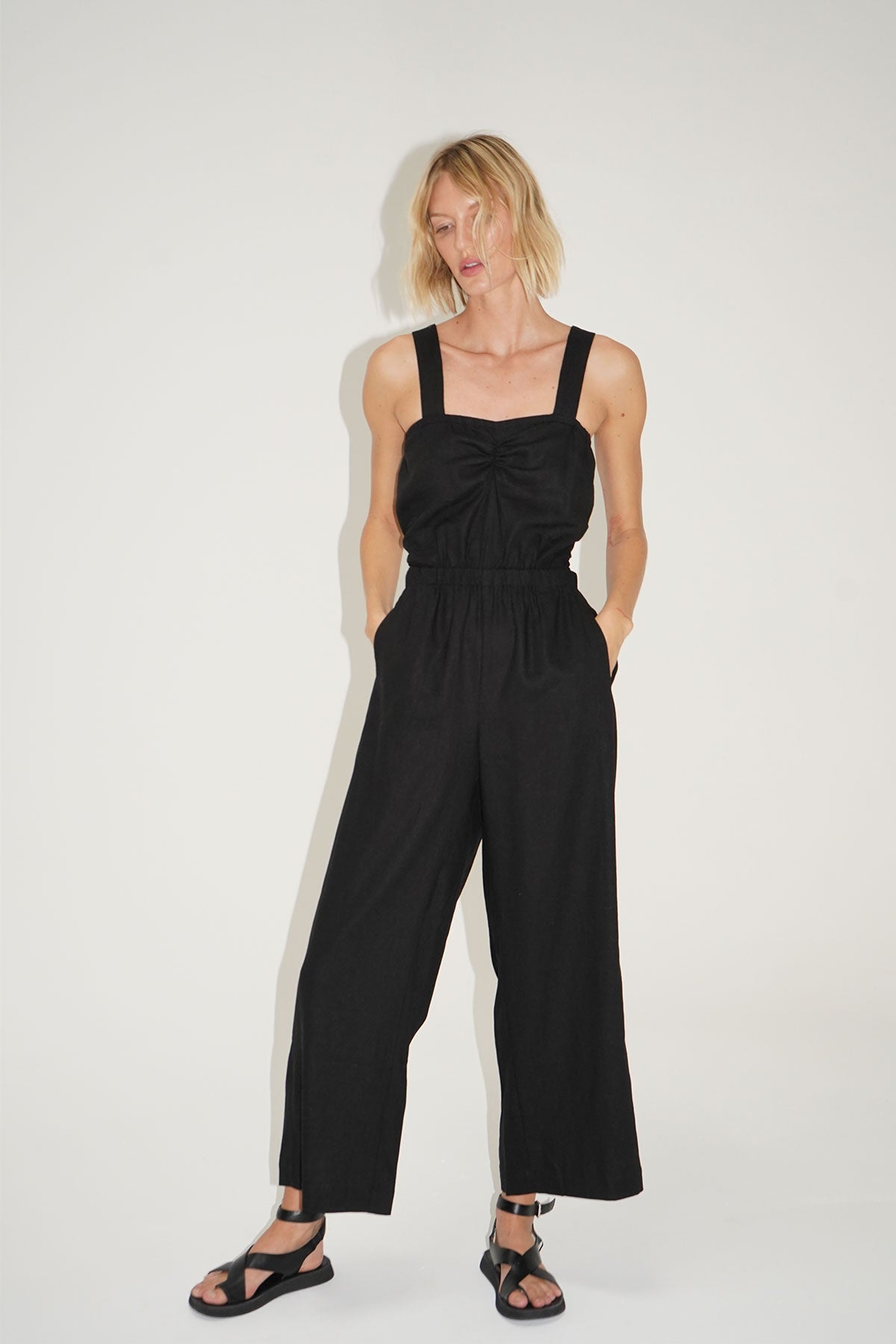 La Rosa Linen Jumpsuit in Black