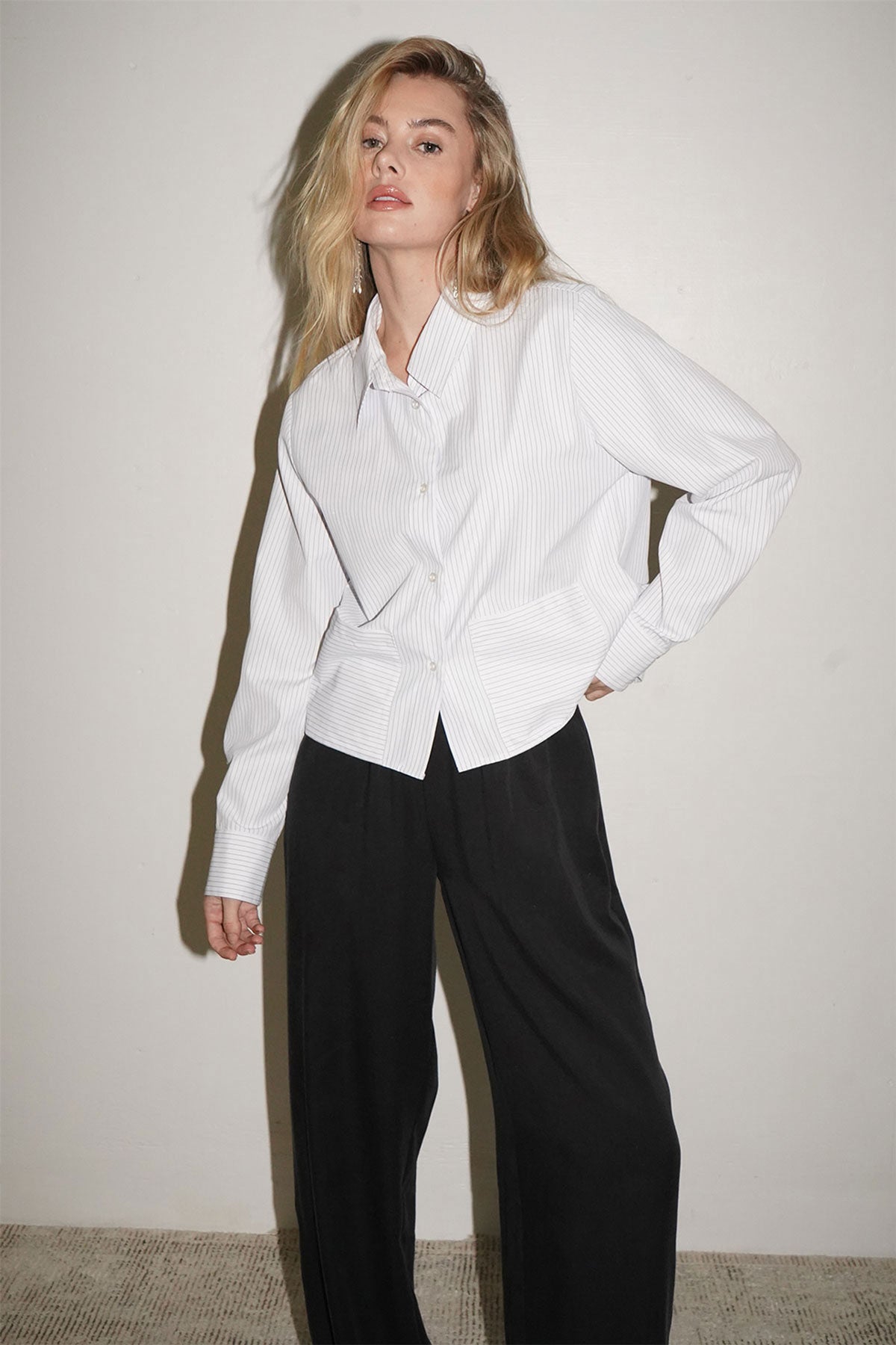 LNA Rai Button Up in White/Black – LNA Clothing