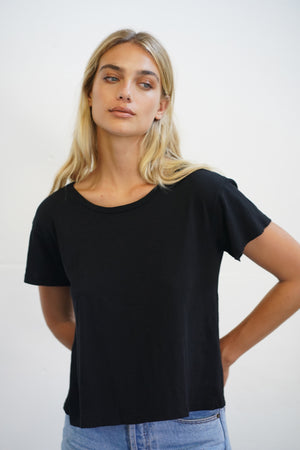 LNA Essential Shaden Crew Neck Tee in Black – LNA Clothing